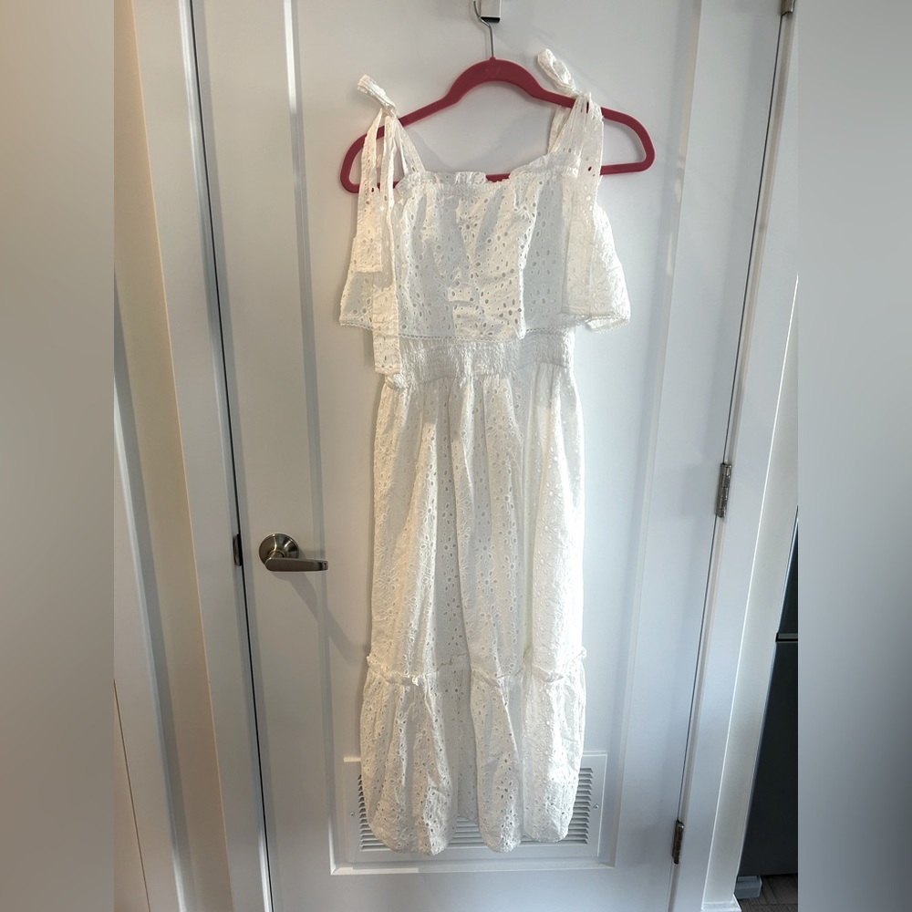 Red Dress Boutique Cloudless Sky White Midi Dress Medium NWT